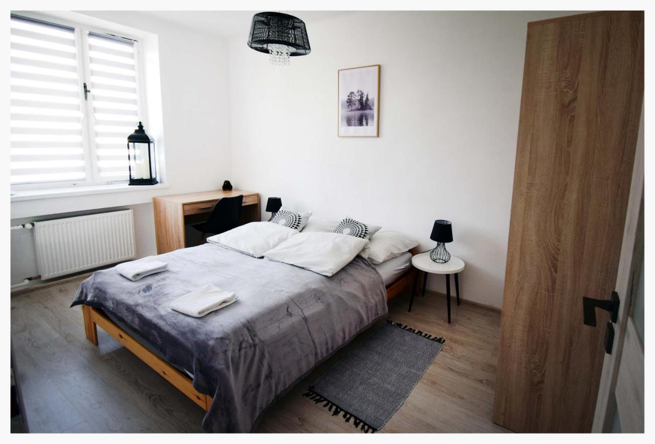 Color 24 Apartament II Stalowa Wola Ngoại thất bức ảnh