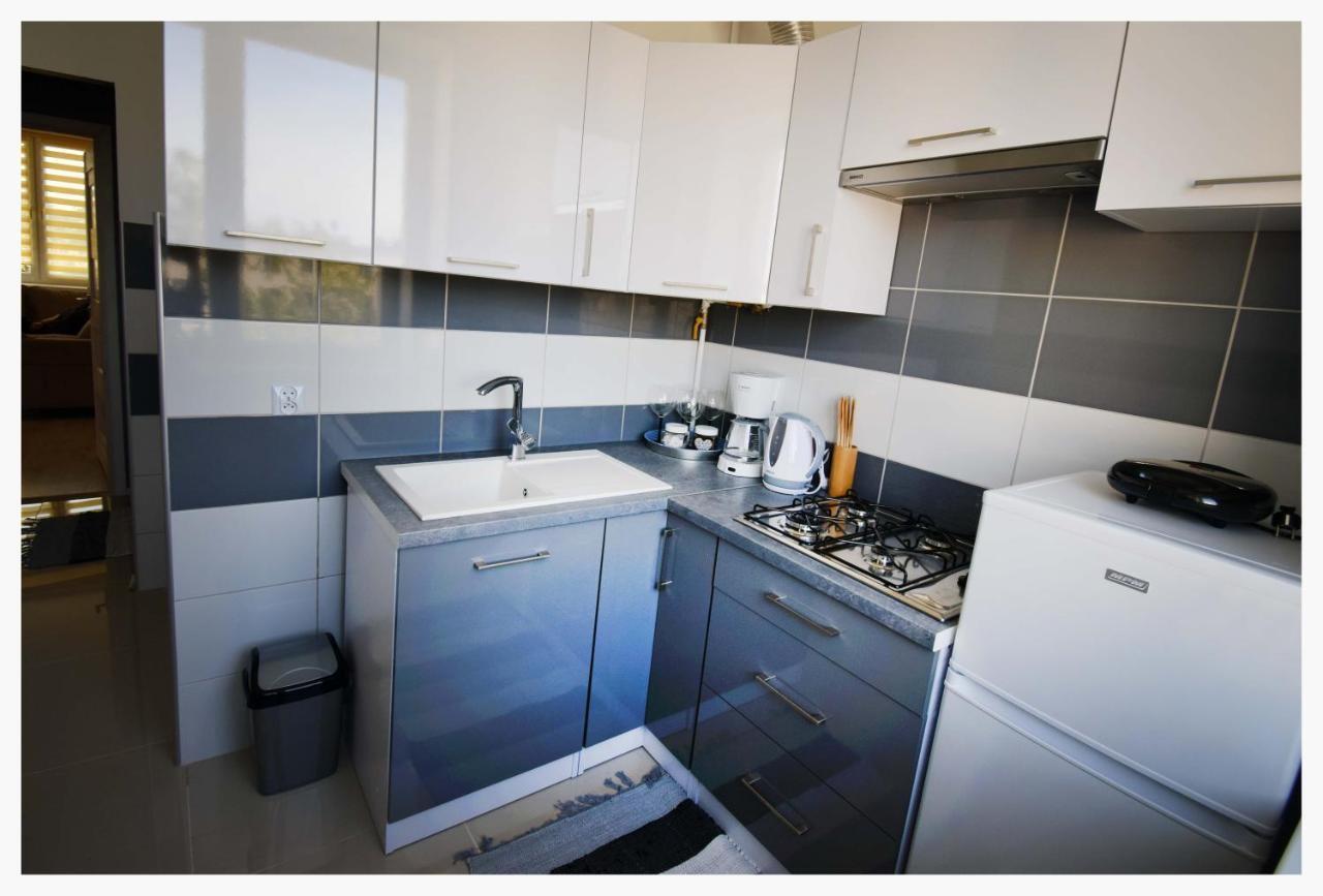 Color 24 Apartament II Stalowa Wola Ngoại thất bức ảnh
