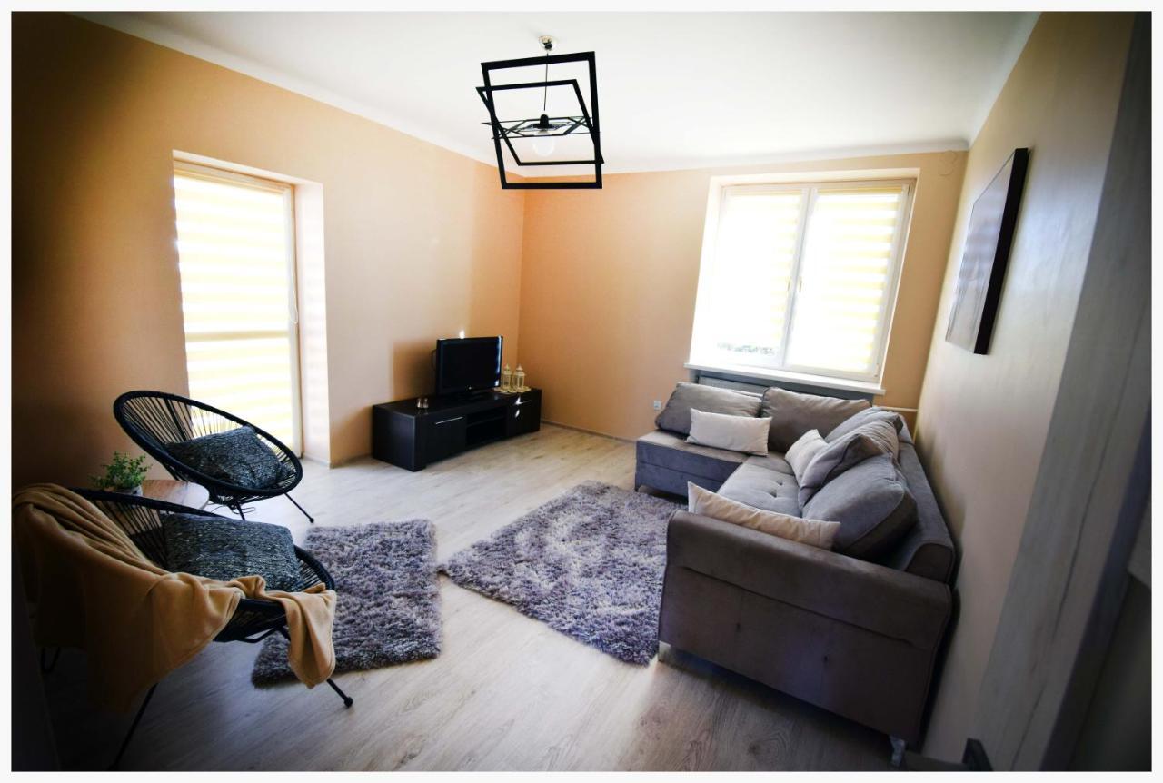 Color 24 Apartament II Stalowa Wola Ngoại thất bức ảnh