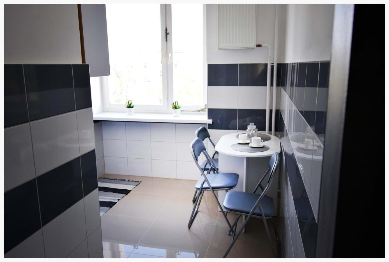 Color 24 Apartament II Stalowa Wola Ngoại thất bức ảnh