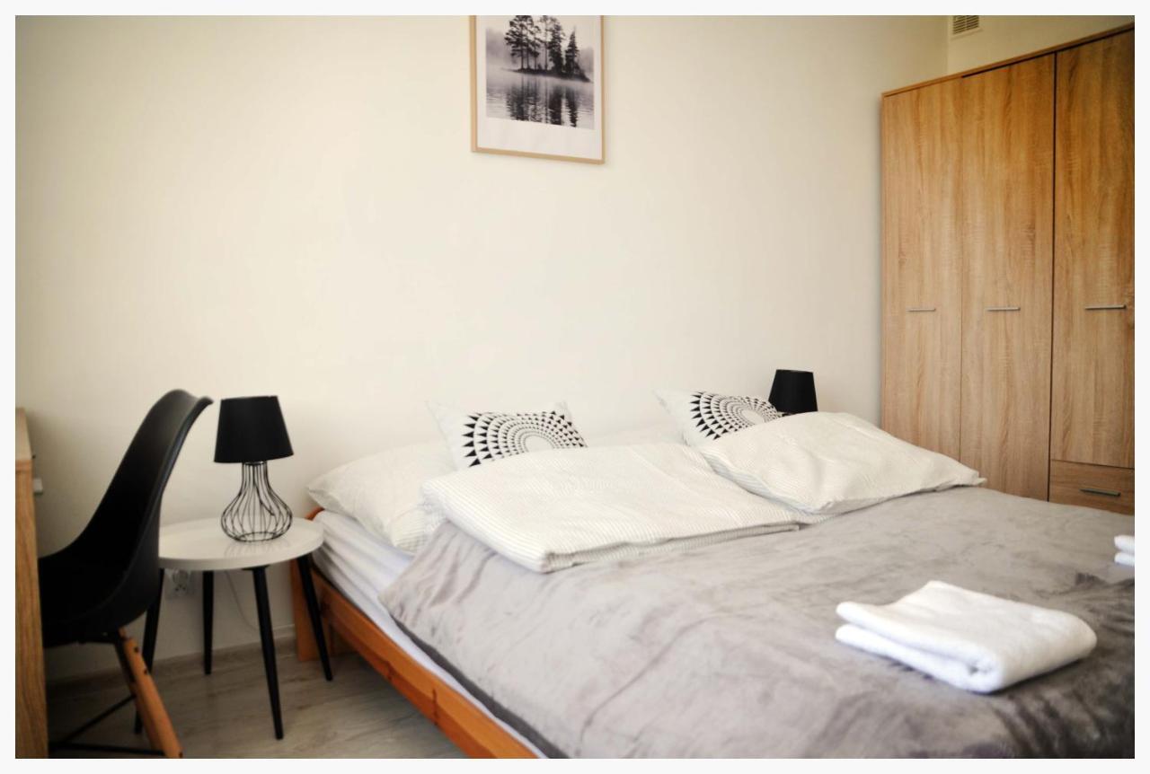 Color 24 Apartament II Stalowa Wola Ngoại thất bức ảnh